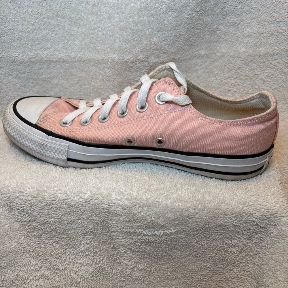 Converse All Star Light Pink Canvas Sneakers, Women’s Size 7, Men’s Size 5